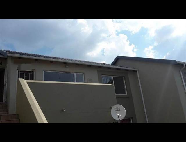 2 BEDROOM APARTMENT FOR SALE IN VORNA VALLEY